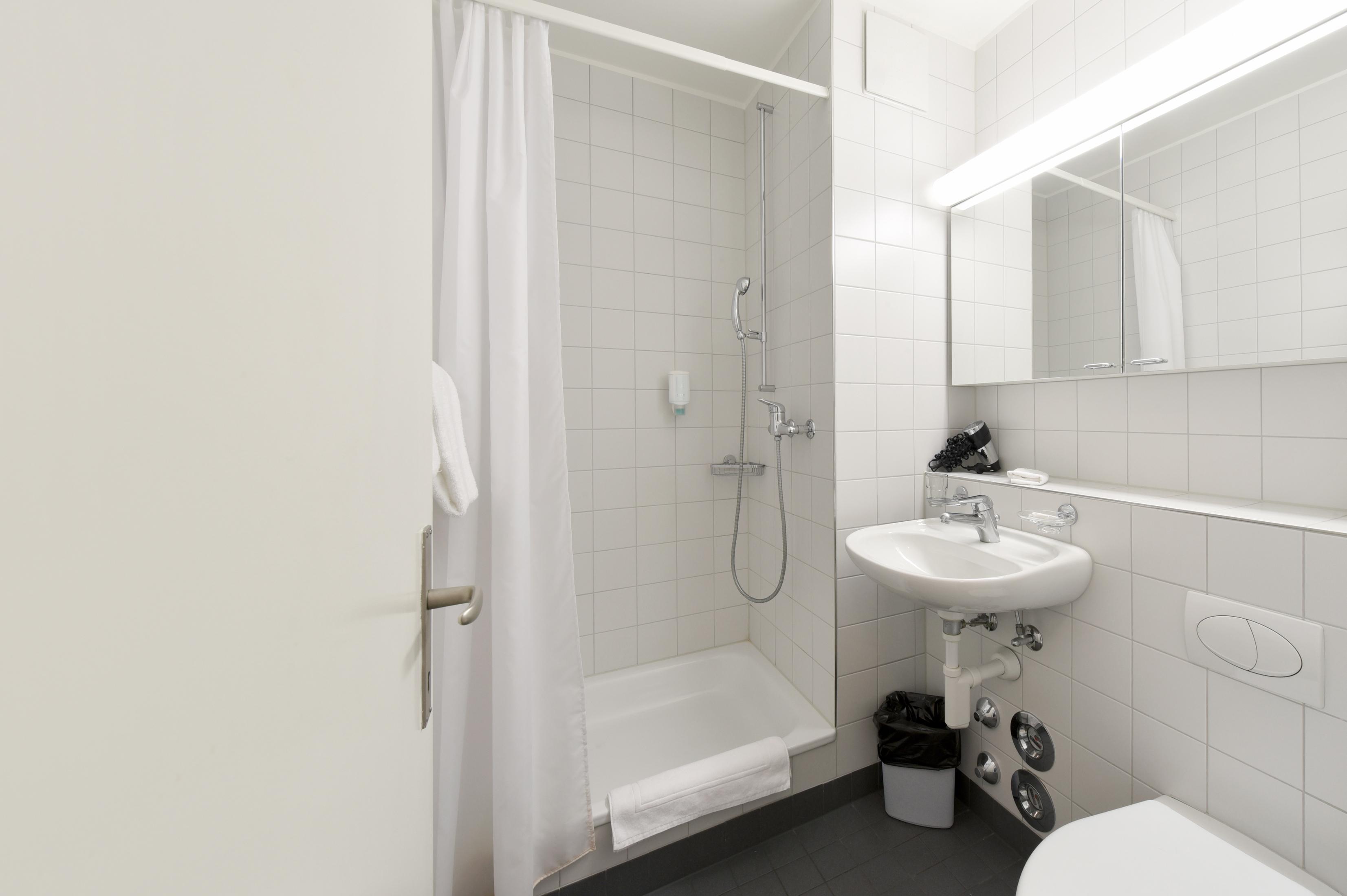 Apaliving - Budgethotel Bazel Buitenkant foto