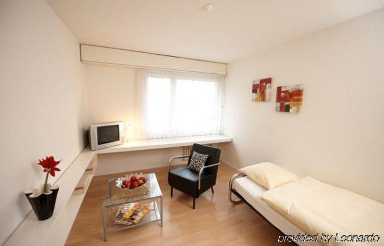 Apaliving - Budgethotel Bazel Kamer foto