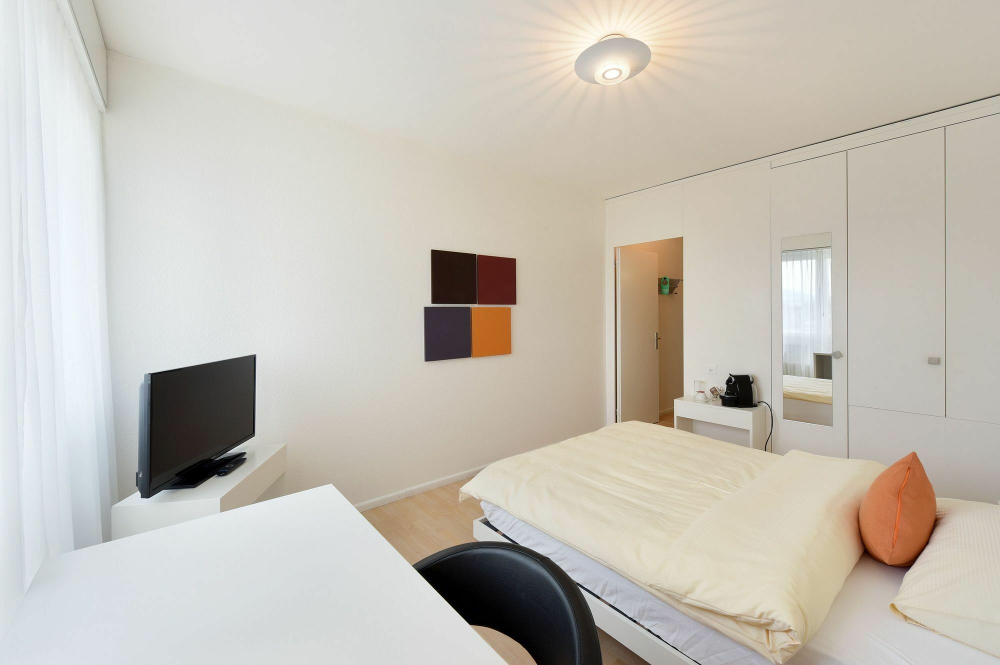Apaliving - Budgethotel Bazel Buitenkant foto
